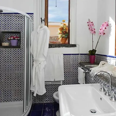 Splendid And Bright Villa Anatoli